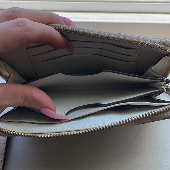 MK Wallet - Picture 6 of 6